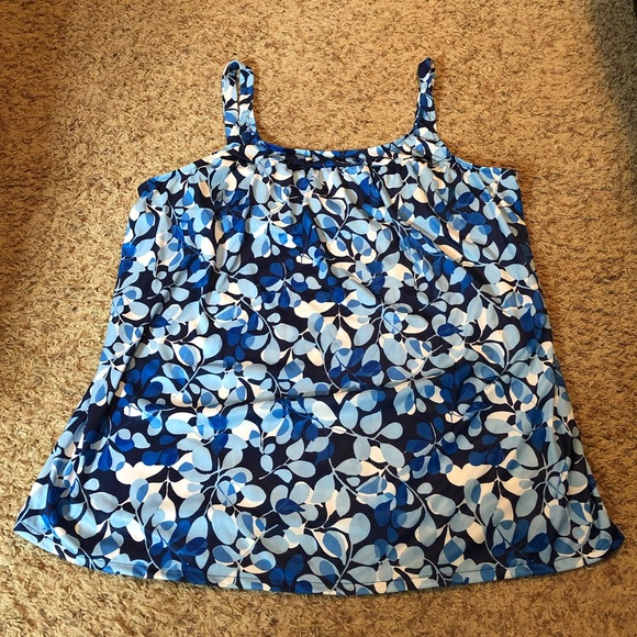 Other - 🎉🎉SALE!!! Plus Swim Top
